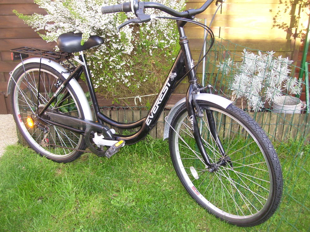 V TC 26 pouces 6 vitesses Uban Vélos