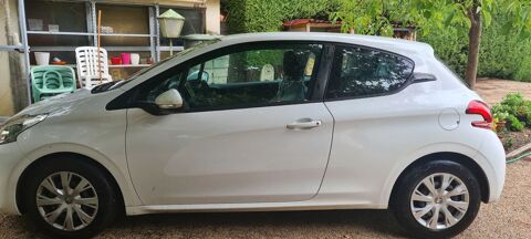 Peugeot 208 1.6 BlueHDi 75ch BVM5 Active 2015 occasion Rochefort-du-Gard 30650