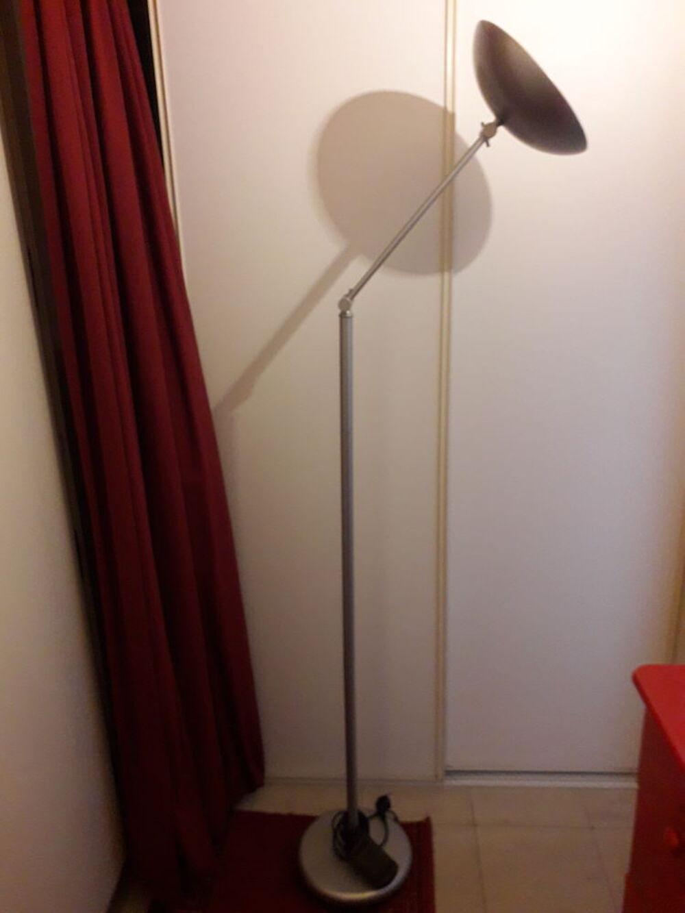 LAMPADAIRE HALOGENE MODULABLE EN TRES BON ETAT Dcoration