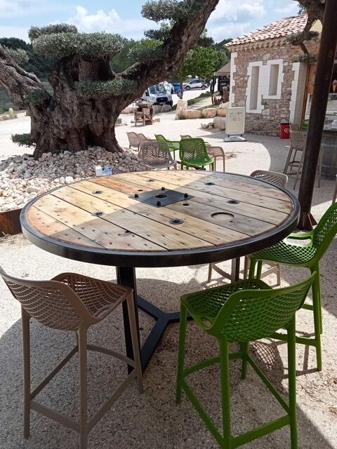 mange Debout avec plateau touret et pieds sur mesure en �toile 1 Villeneuve-de-Berg (07)