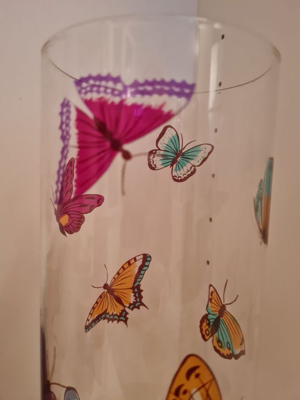 Grand vase peint papillons Dcoration