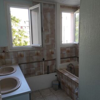  Appartement � vendre 4 pi�ces 74 m�