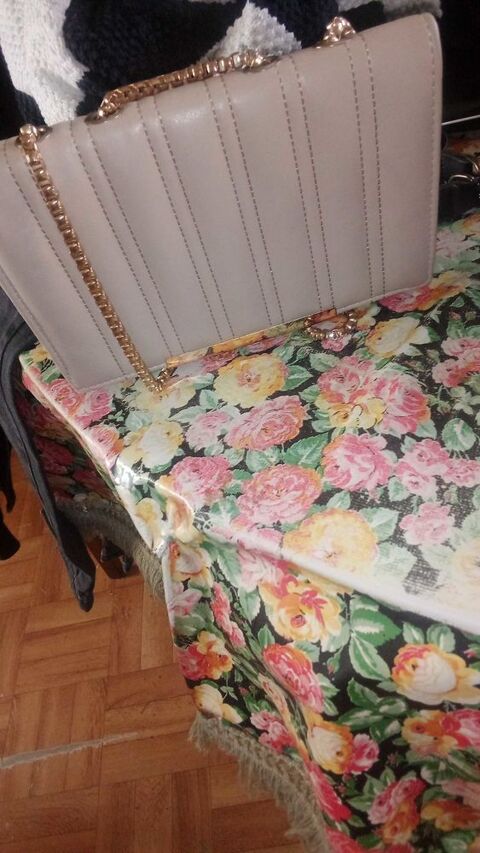 sac �  main femme 10 Clouange (57)