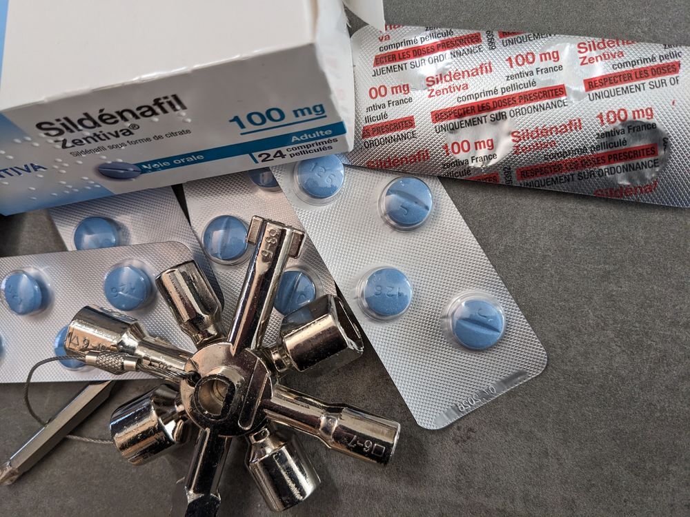 Clef passe Sild&eacute;nafil pour tout ouvrir. LE SILDENAFIL EST LE Bricolage