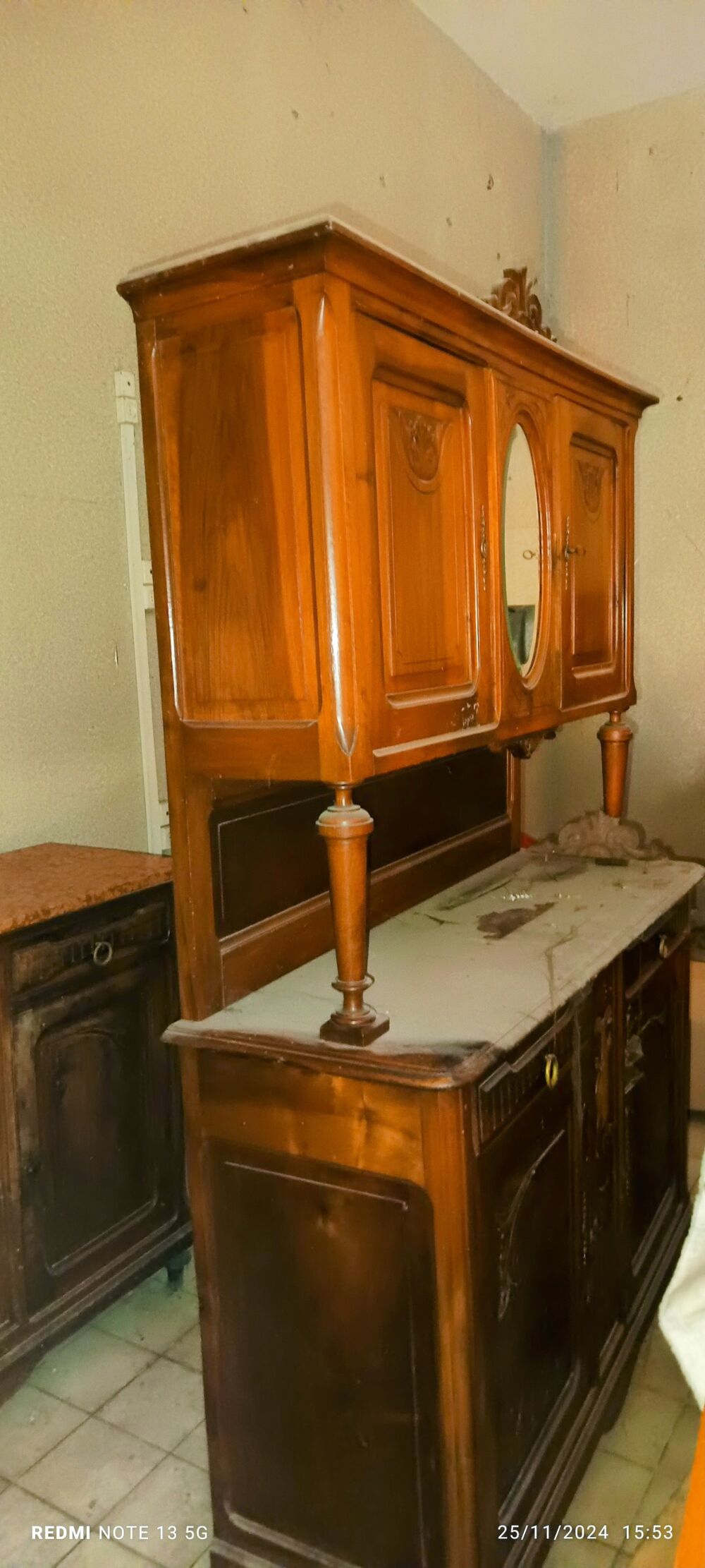 2 buffets ch&ecirc;ne massif suite succession Meubles