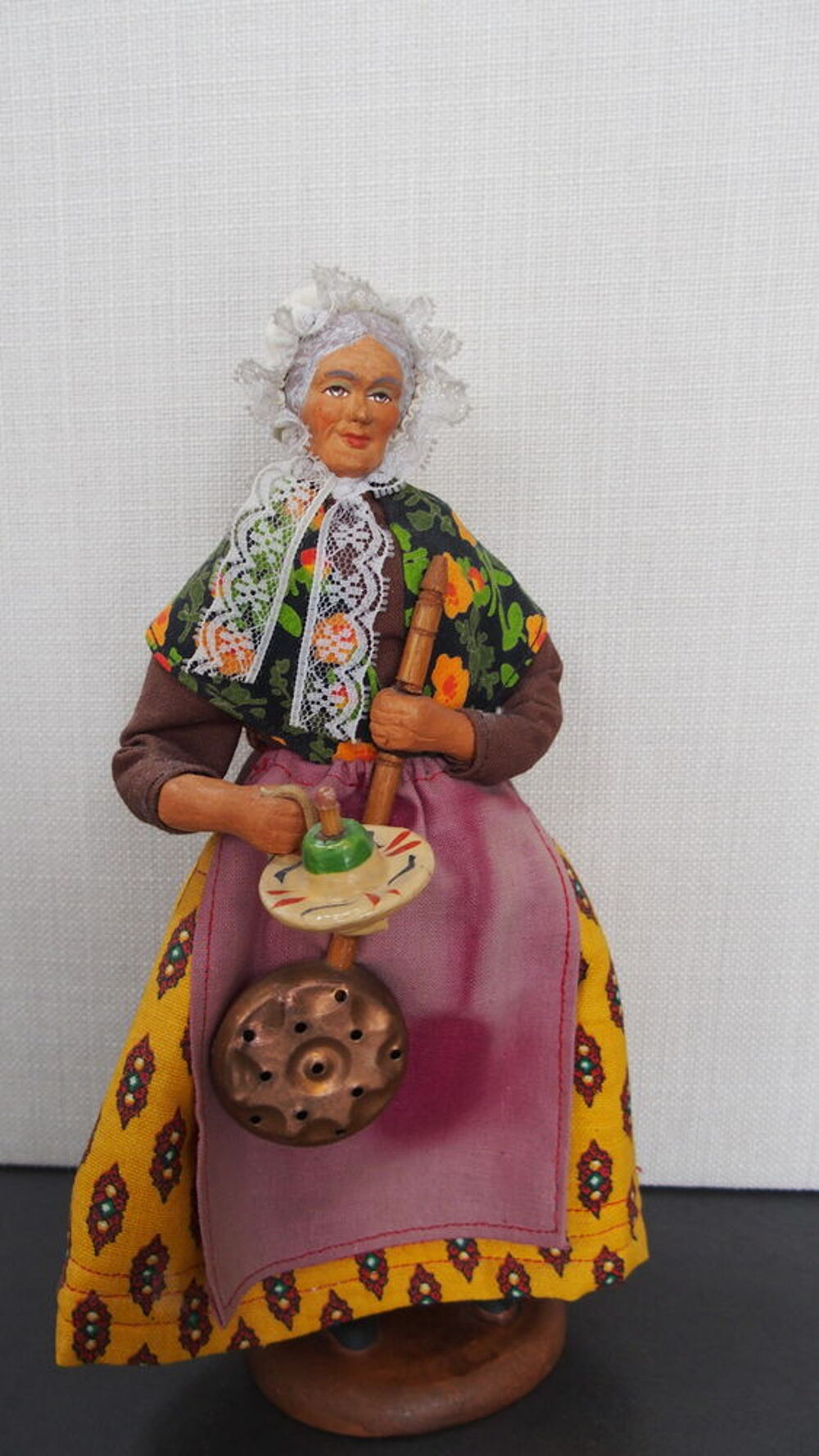 SANTON DE PROVENCE AUBAGNE CHAVE - FEMME BOUGIE (22 cm) 