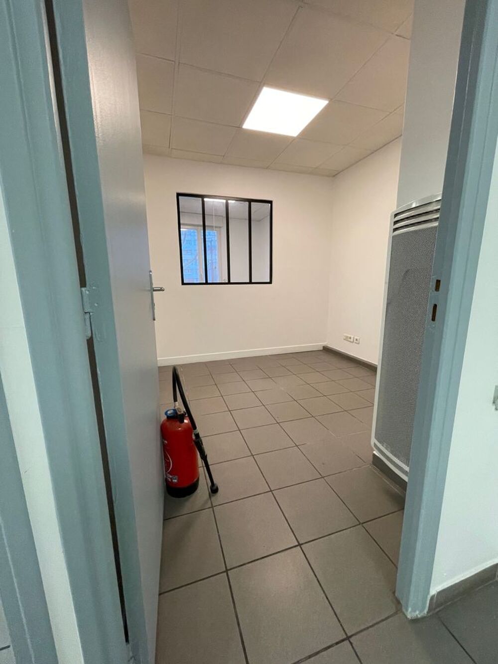 Location Autre Secteur Pouchet / Clichy / 50 m de Paris Clichy