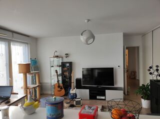  Appartement à louer 2 pièces 63 m²