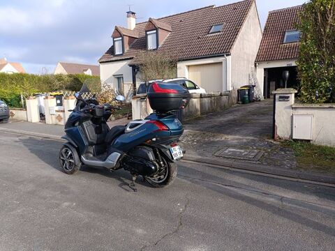 Scooter PEUGEOT 2019 occasion Escrennes 45300