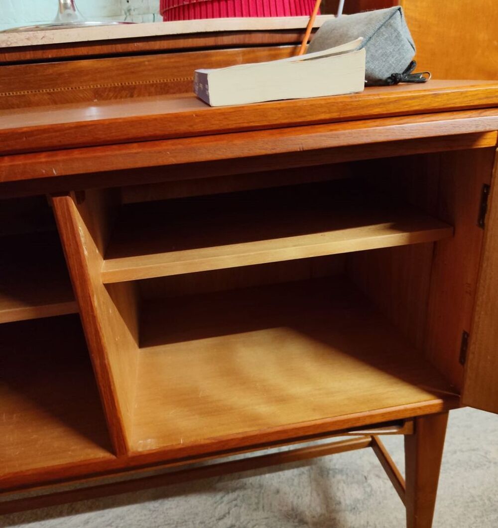 Buffet scandinave vintage en teck avec surface d'&eacute;criture Meubles