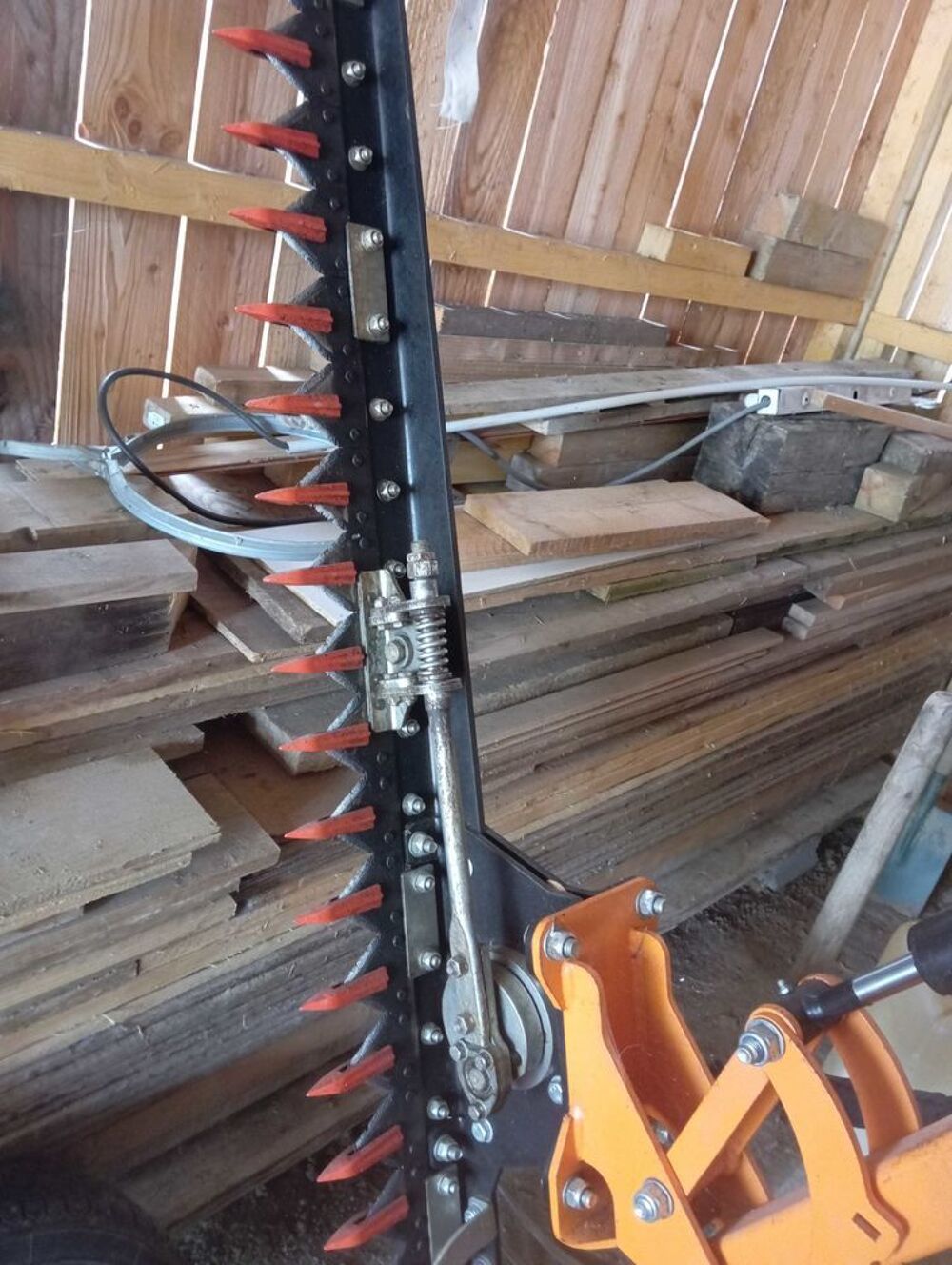   taille haies hydraulique 