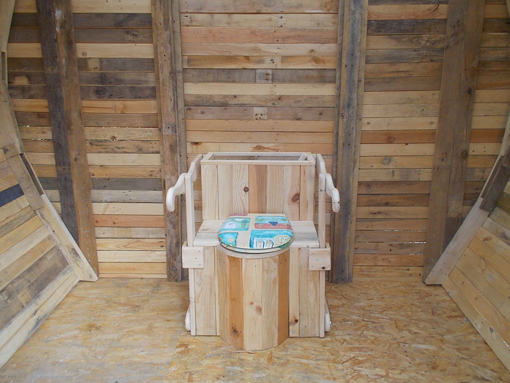 vend toilettes s&egrave;ches Bricolage