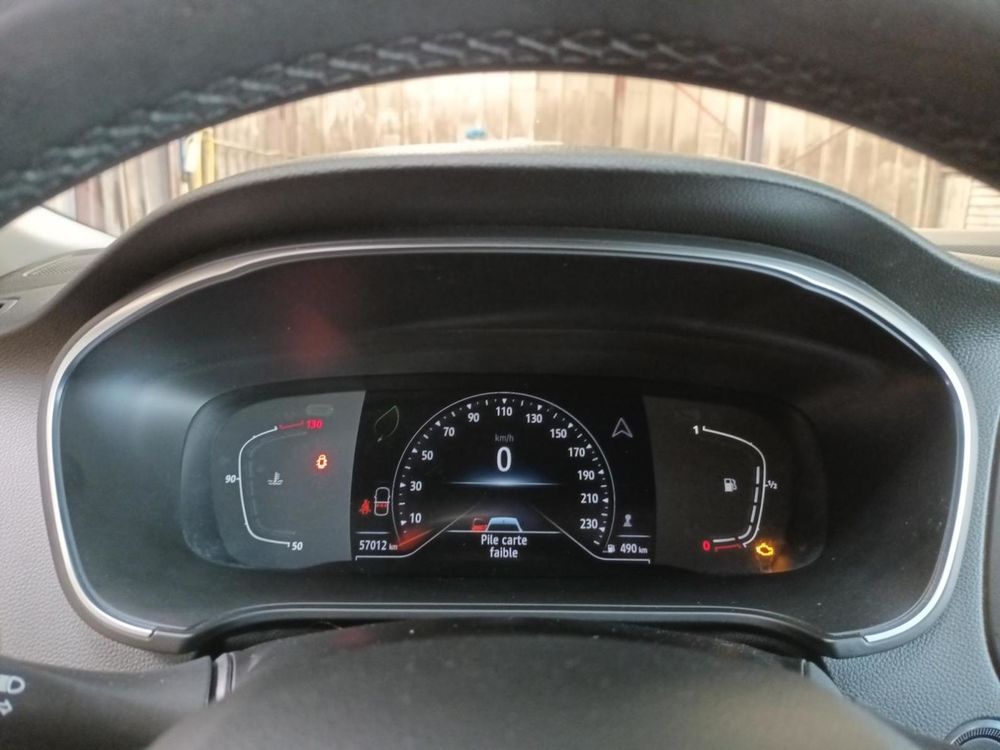 Megane IV Berline Blue dCi 115 Evolution 2023 occasion 08000 Charleville-M&eacute;zi&egrave;res