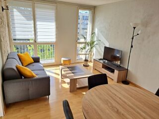  Appartement à louer 4 pièces 70 m²