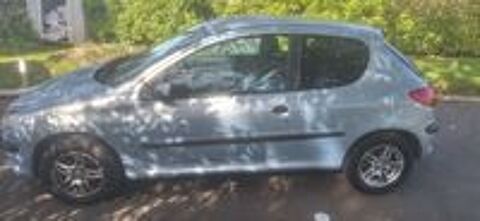 206 1.6i 16V XT Premium 2002 occasion 91740 Pussay