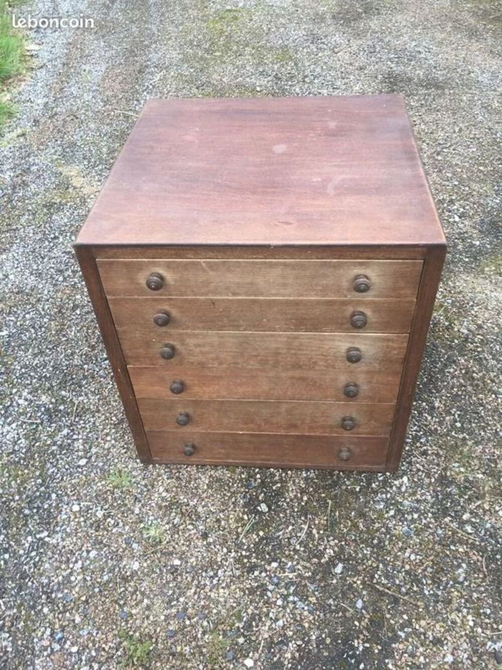 Meuble &agrave; 6 tiroirs / horloger /bijoutier / mercerie
Meubles