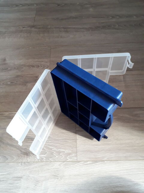 BOITE A VIS 24 COMPARTIMENTS. 6 Fr�vent (62)