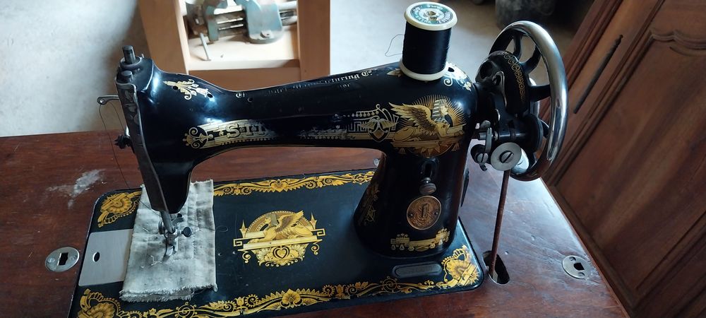 Machine &agrave; coudre Electrom�nager
