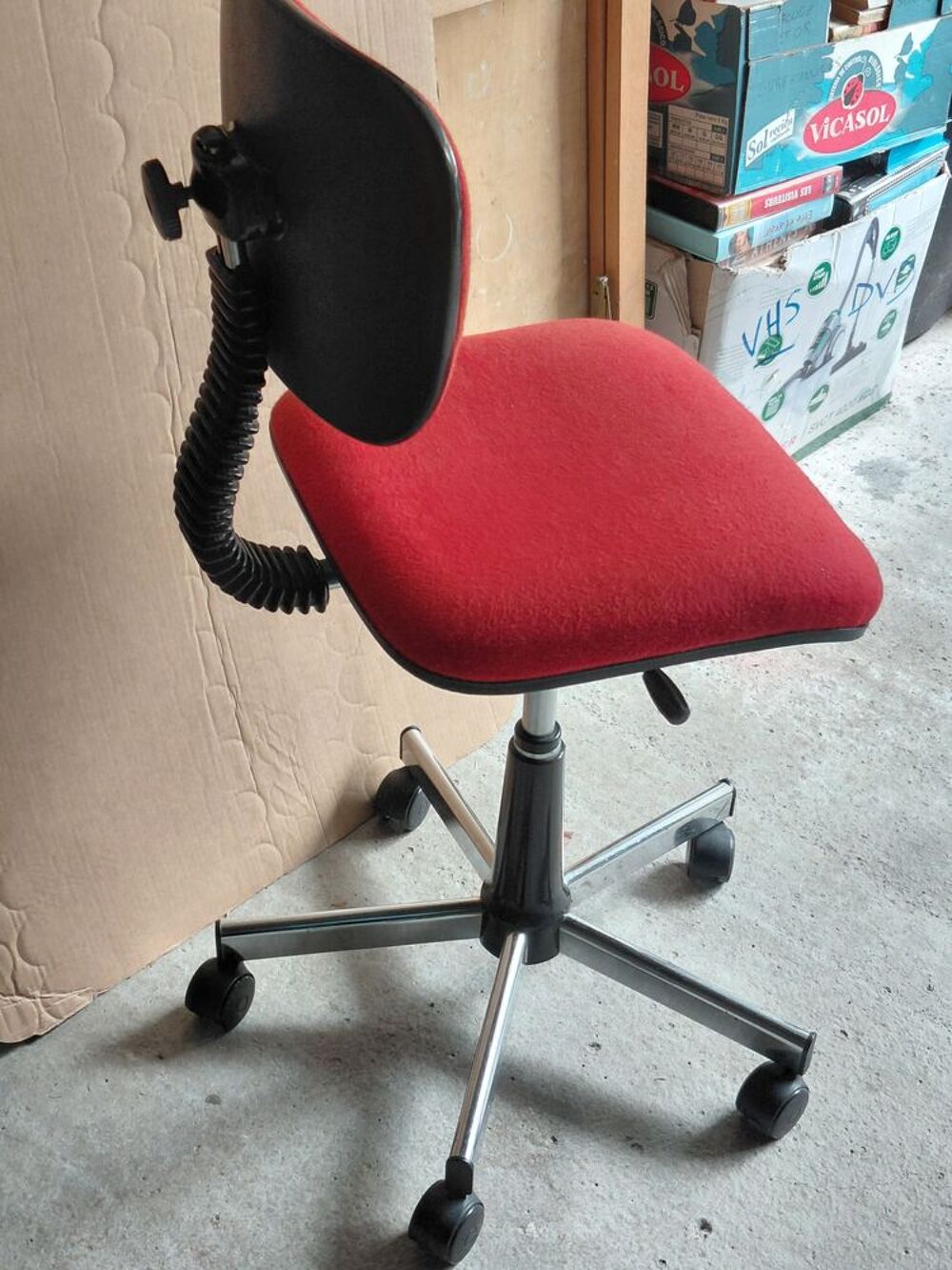 Petit siege/ fauteuil de bureau ergonomique, etat neuf. Meubles