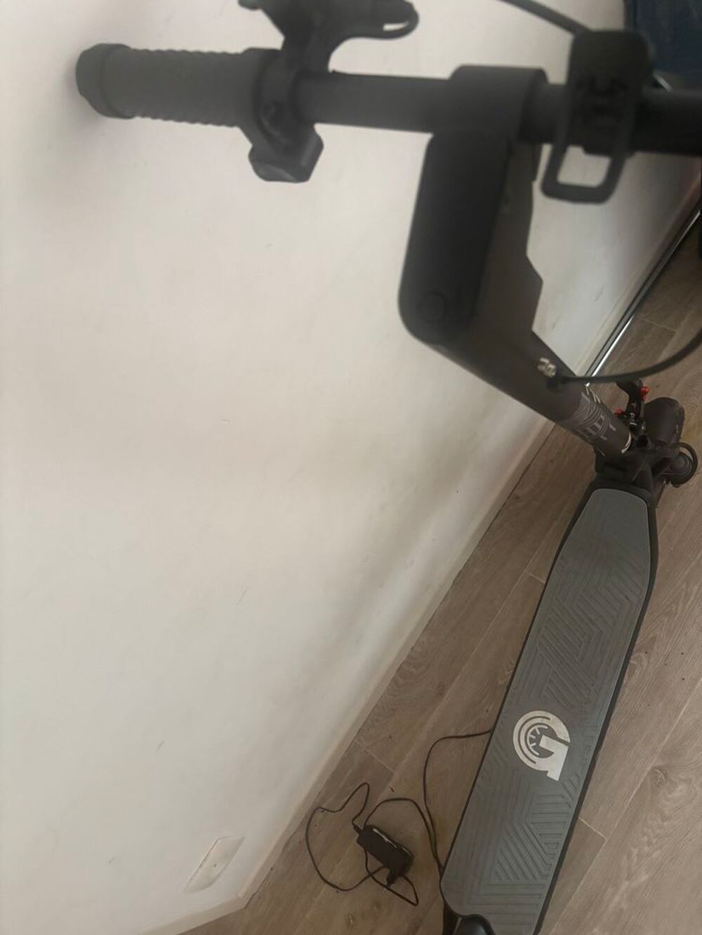 trottinette &eacute;lectrique UrbanGlide 85 evo Vélos