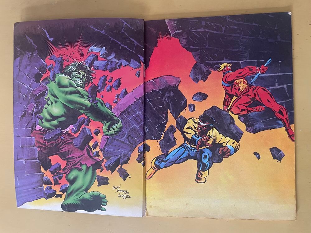 BD EO 1980 HULK fait &eacute;chec au cam&eacute;l&eacute;on Artima Color MARVEL Livres et BD
