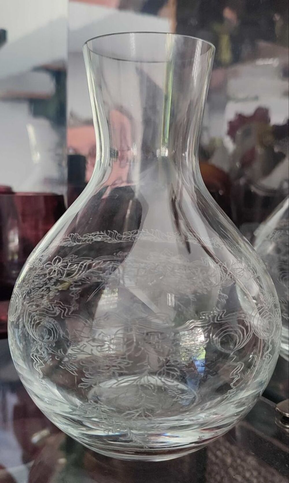 Carafe Vintage en verre s&eacute;rigraphi&eacute; 