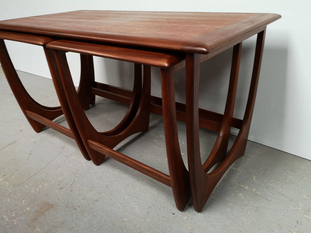 Tables gigognes teck Meubles