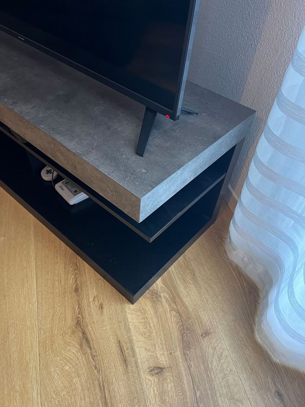 Table t&eacute;l&eacute; Audio et hifi