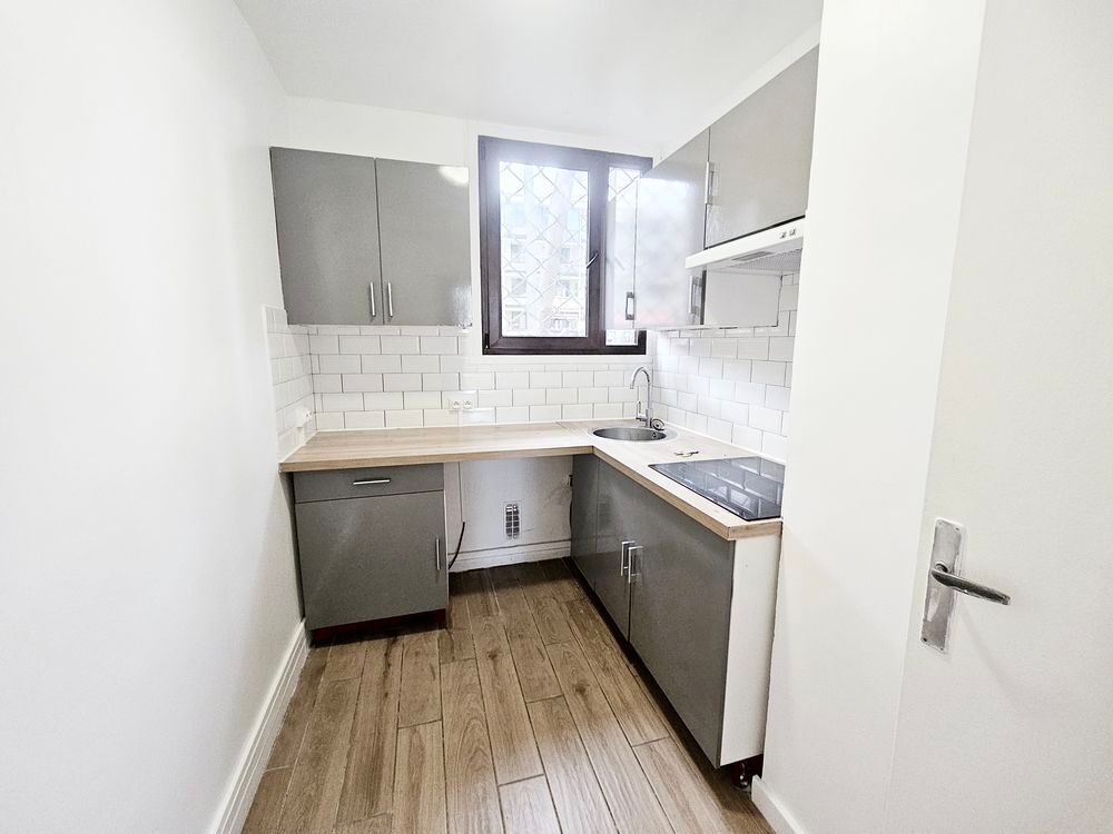 Location Appartement LE CANNET ROCHEVILLE 3P 51 M2 PARKING ET CAVE Le cannet