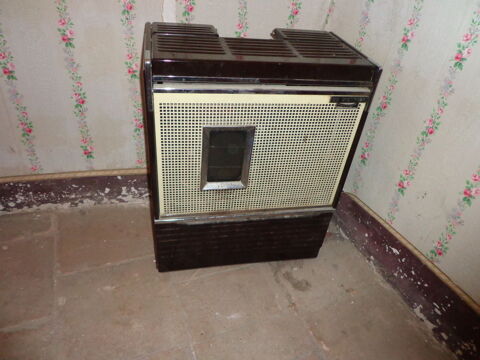 Poêle au  Mazout   Dietrich 50 34400 Saint-nazaire-de-pzan