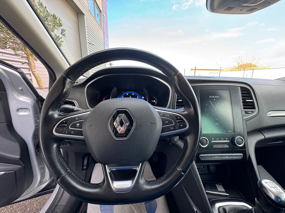 Megane IV M&eacute;gane IV Berline TCe 130 Energy Intens 2016 occasion 84290 Sainte-C&eacute;cile-les-Vignes