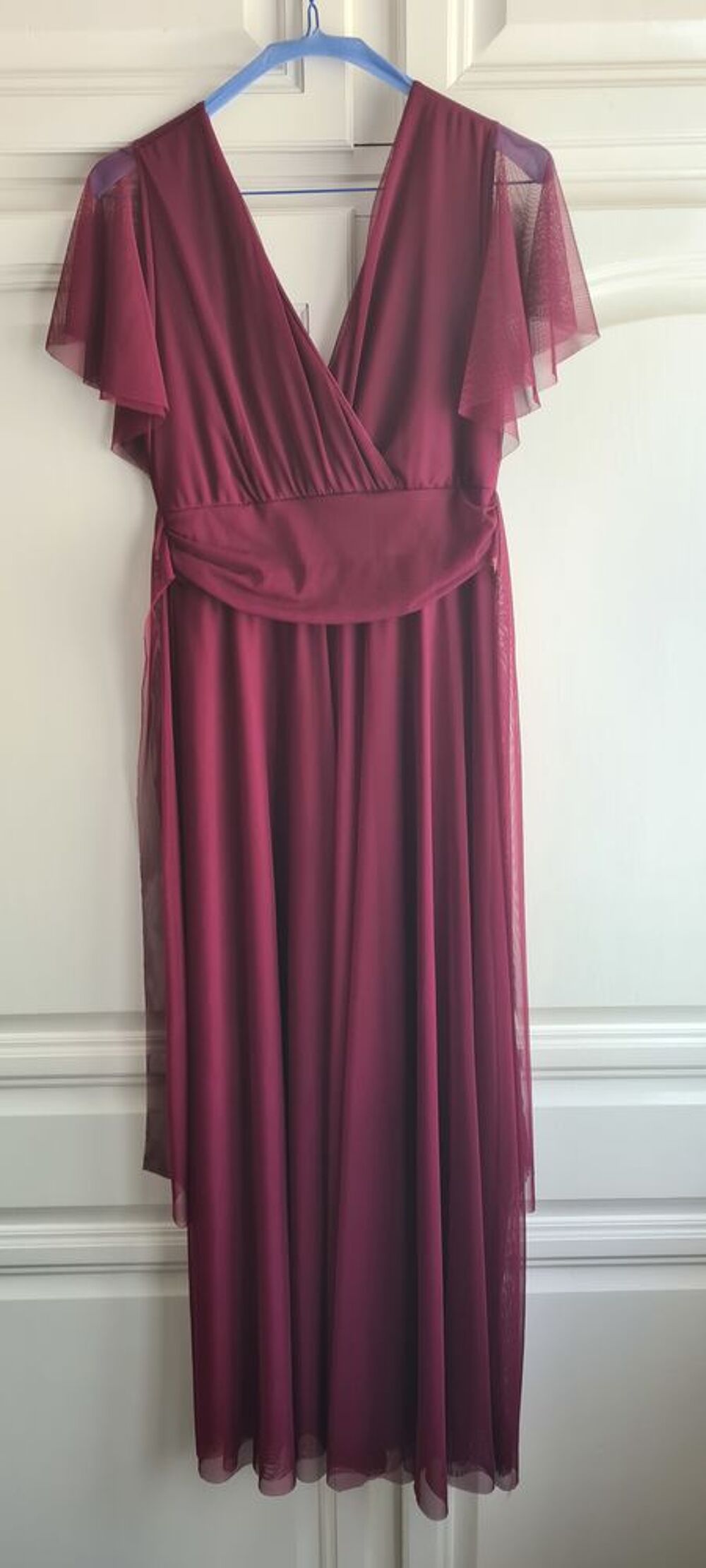 Robe de ceremonie/soir&eacute;e 
Vêtements