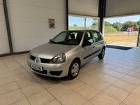 Clio II Clio 1.2 Campus Dynamique 2006 occasion 56400 Brech