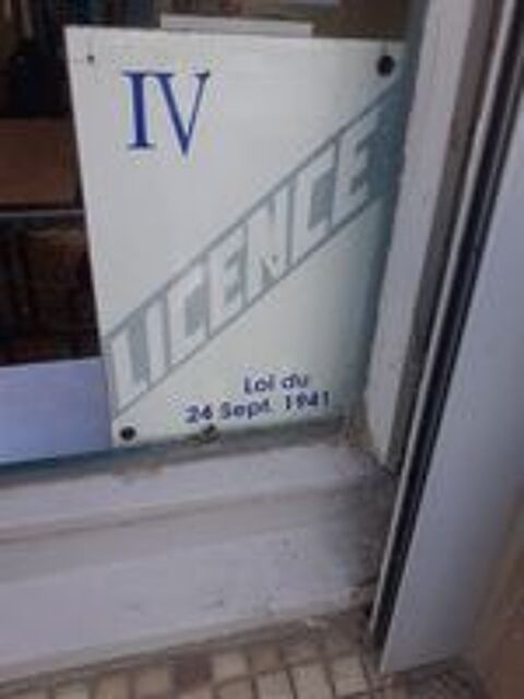   LICENCE IV 