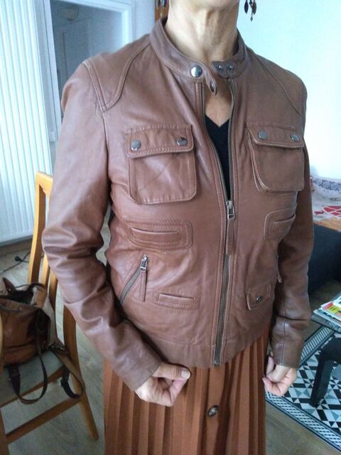 BLOUSON EN CUIR MARRON 15 Bordeaux (33)