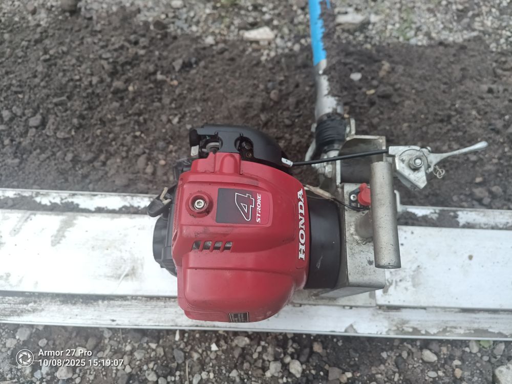 R&egrave;gle vibrante Bricolage