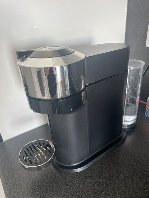 Machine Nespresso Vertuo Next DeLuxe 80 Nice (06200)