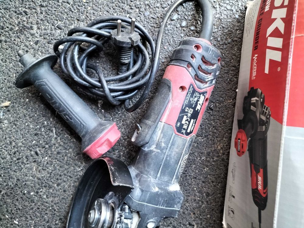 Meuleuse &eacute;lectrique. Bricolage