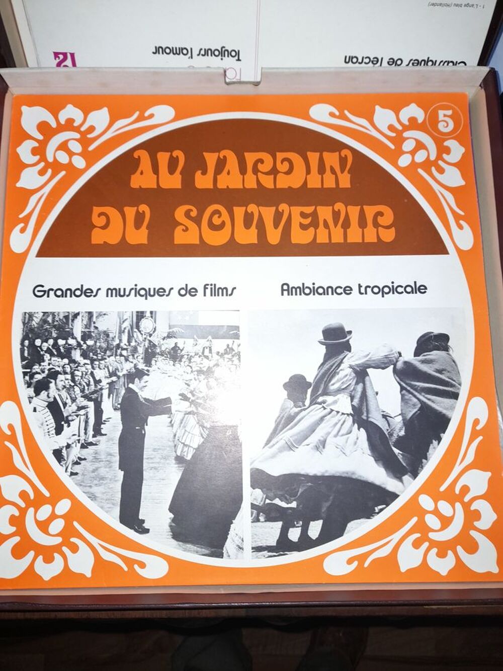 coffret de disque 33 tours CD et vinyles