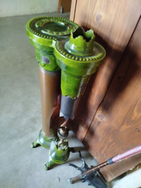 Ancien chauffage. 200 Ruoms (07)