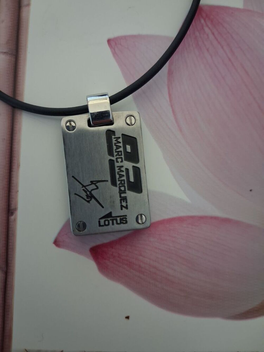 Collier lotus Bijoux et montres