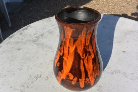 Vase en c�ramique �maill�e sign�e - vintage ann�es 1970
40 Gargenville (78)