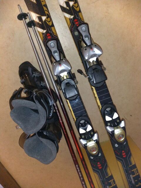   Ski de la marque Salomon avec chaussures 37 +battons 
IMPE 169 Ghyvelde (59)