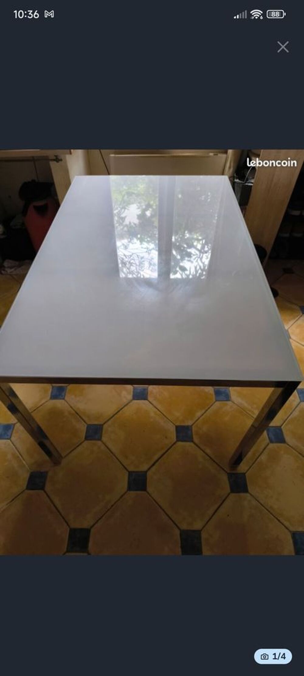 Jolie table Meubles