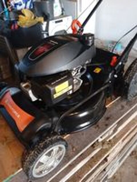  Réparateur de tracteur tondeuse 