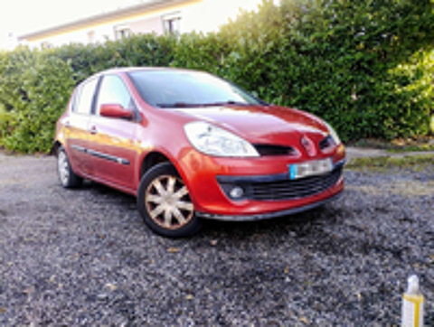 Clio III Clio 1.5 dCi 70 eco2 Authentique 2008 occasion 07100 Annonay