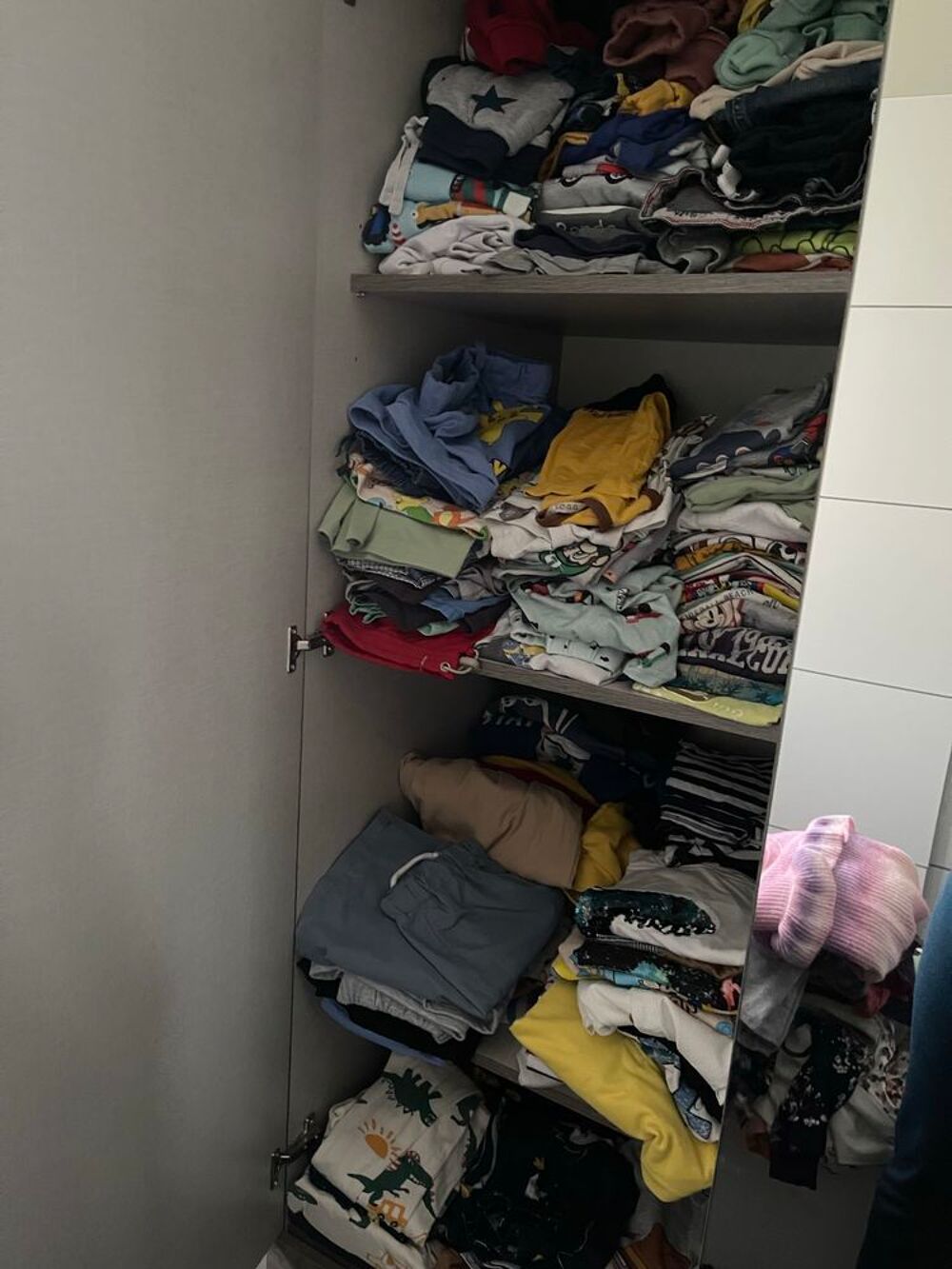 grand armoire 250 euros Meubles