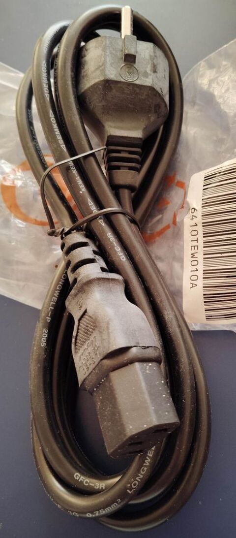 Câble d'alimentation noir 1,80m 230 volts .europe 2.5 Pontoise (95)