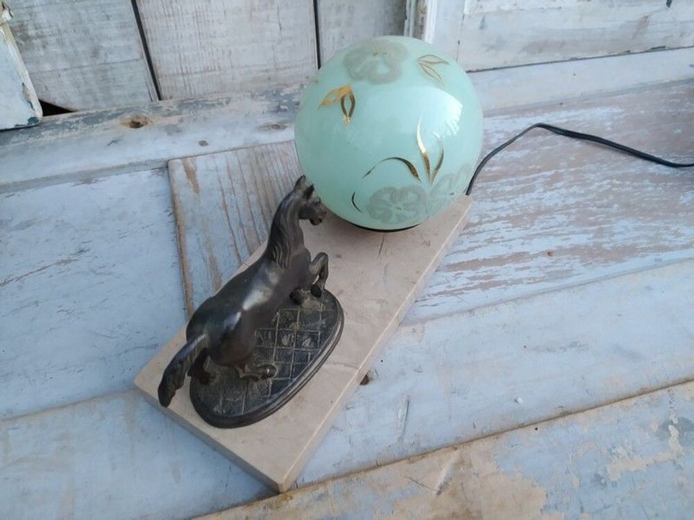 Lampe Veilleuse Cheval Globe Art D&eacute;co Style Vintage Décoration