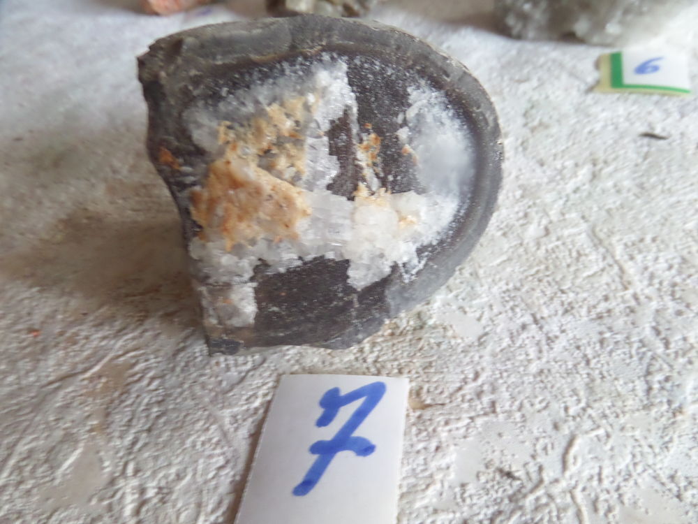 pierres et min&eacute;raux 